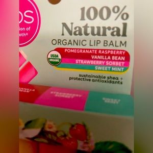 EOS 100% Natural organic lip balm